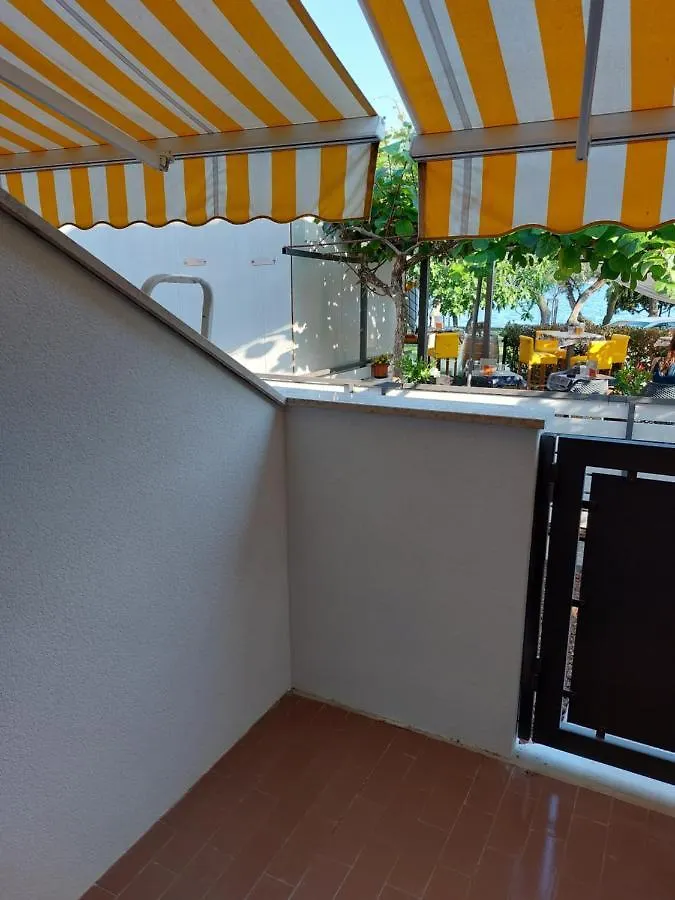 Guest House Nina Novigrad Istria 2*,