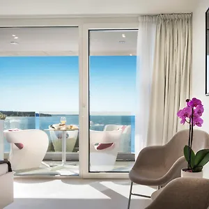 Hotel Rivalmare Boutique - New!